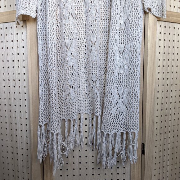 Vivid Importers Bohemian fringed sweater, cream, size large - Picture 2 of 7